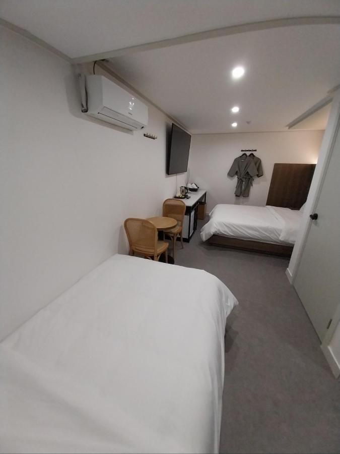 Hotel Stay Inn Сеул Экстерьер фото